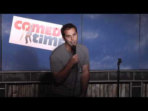 Comedy Time - Girls At The Bar
