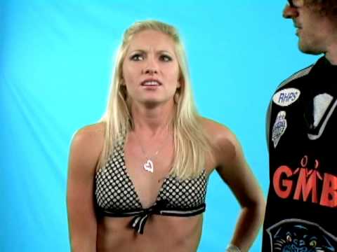 Comedy Time - Hot Girls and Earl: Surfer Girl